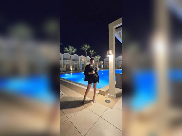 Visit SweetNoir3222 profile