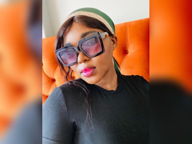 Visit ladyboujee profile