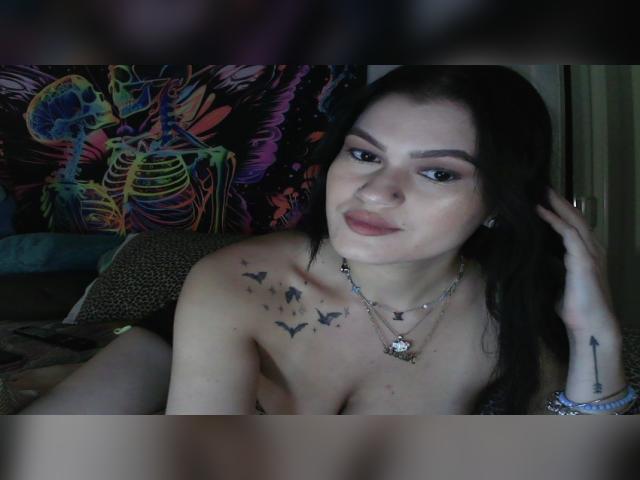 Visit nikkikittyx3 profile