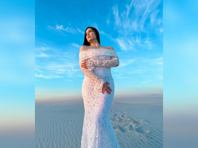 Visit cuteKarinaK profile