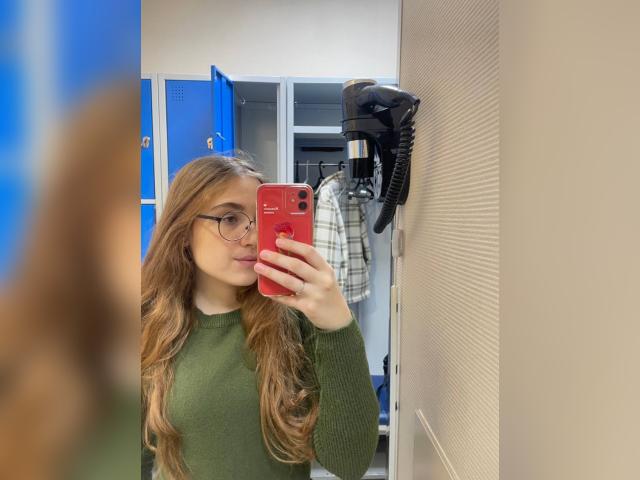 Visit IsabellaA profile