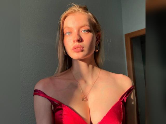 Visit AphroditeWOW profile