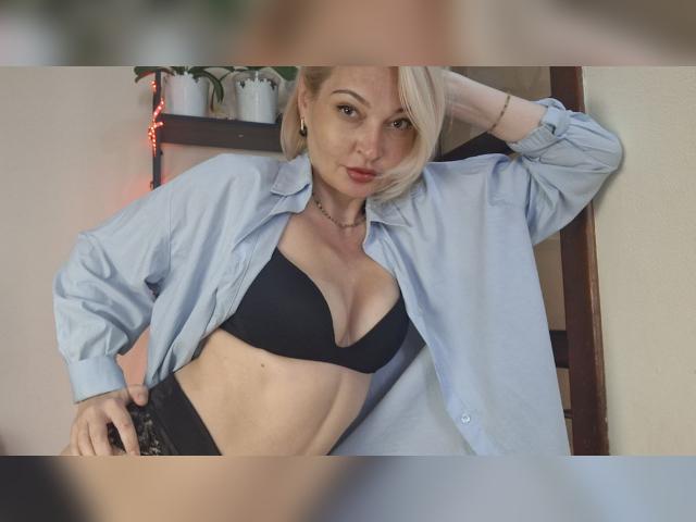 Visit TinaMilstar profile