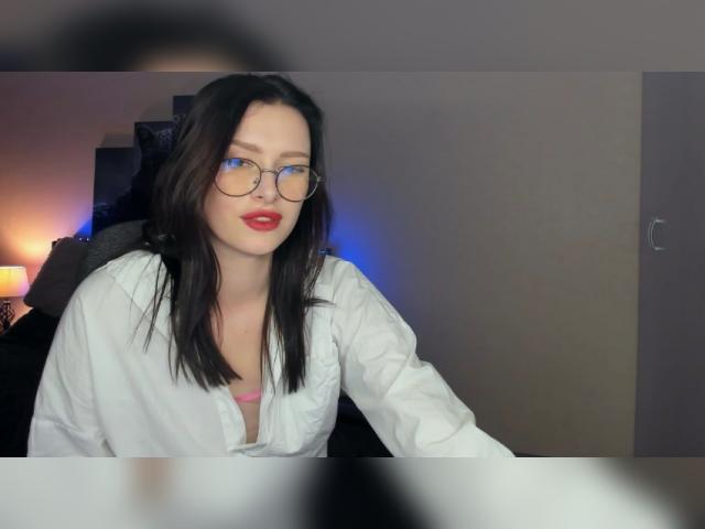 Visit AmandaWally profile