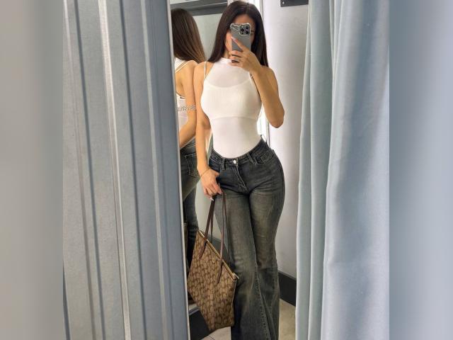 Visit LollyLips profile
