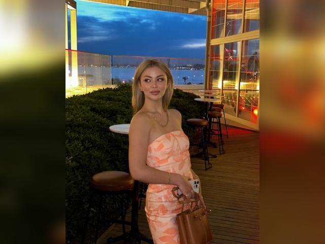 Visit EuphoriaRose profile