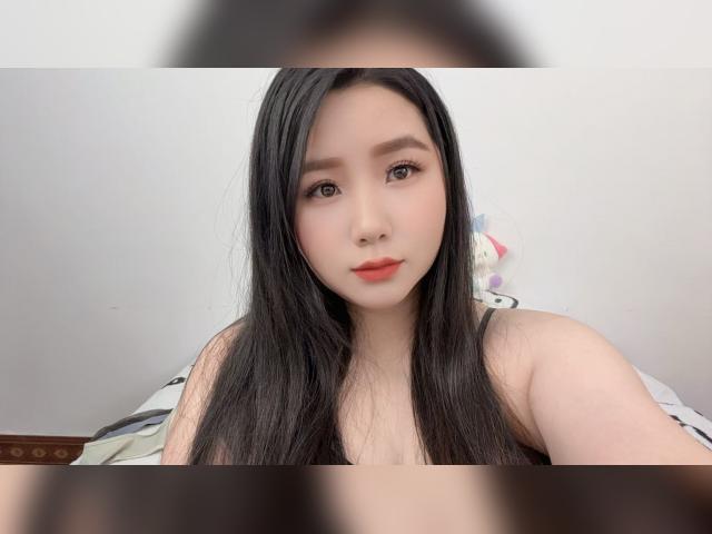 Visit BritneyEva profile