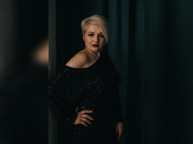 Visit SecretLola profile