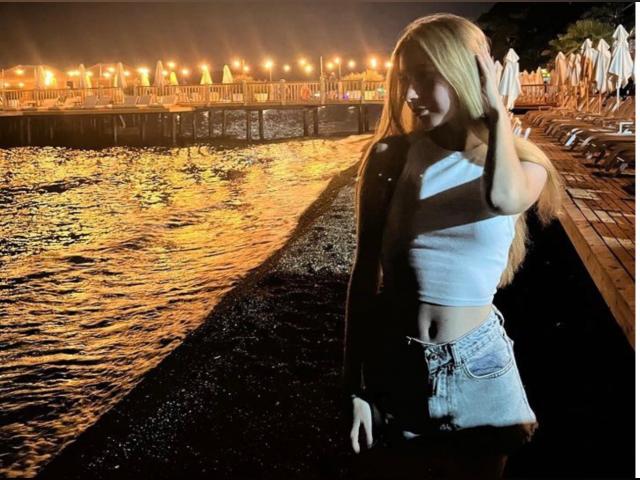 Visit WhiteLisa profile