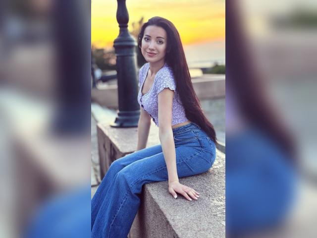 Visit FasionBrunette profile