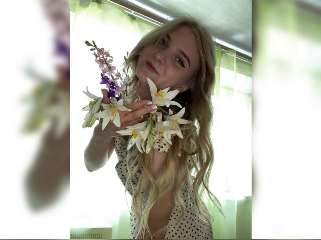 Visit Selien profile