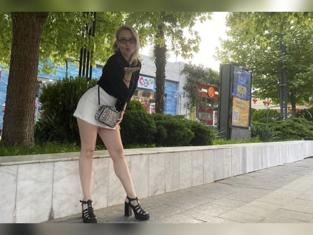 Visit TinaMilstar profile