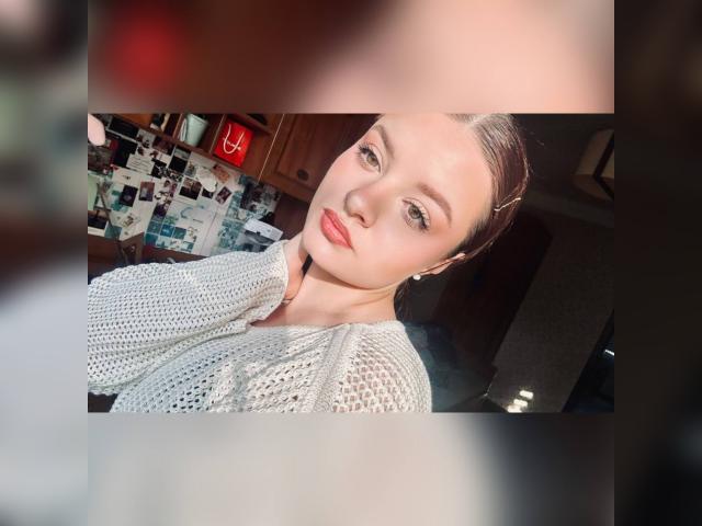 Visit 1AmoreGirll profile