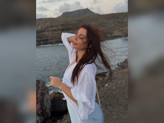 Visit NiaLux profile