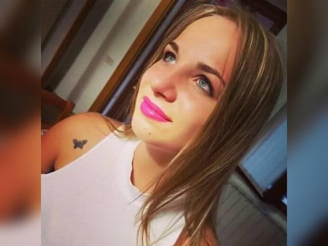 Visit LLusia profile