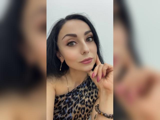 Visit Ve3ronica profile