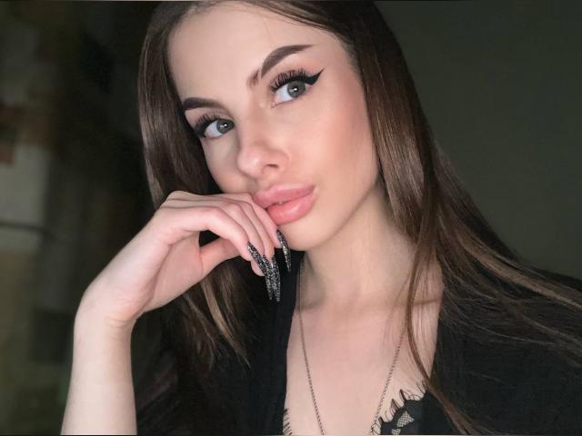 Visit 1Danna profile