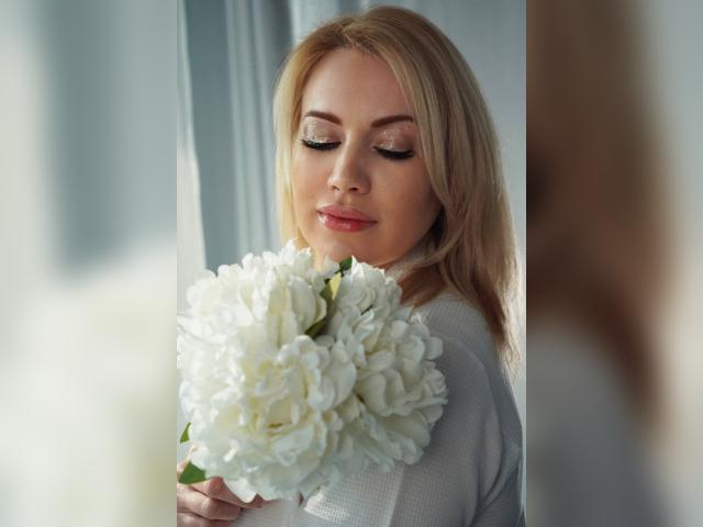 Visit ElanoraGrace profile