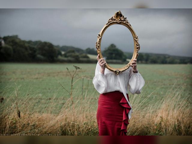 Visit Charmingvixxen profile