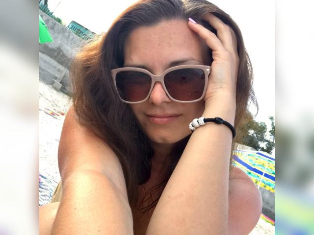 Visit KissGirl profile