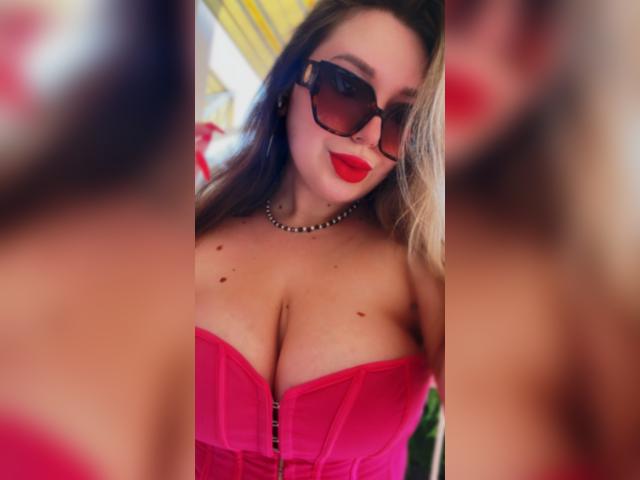 Visit Sweetheart699 profile