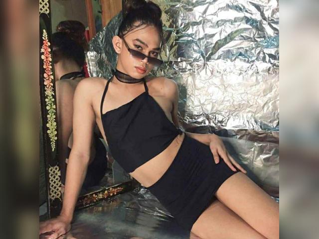 Visit OliviaKateb profile