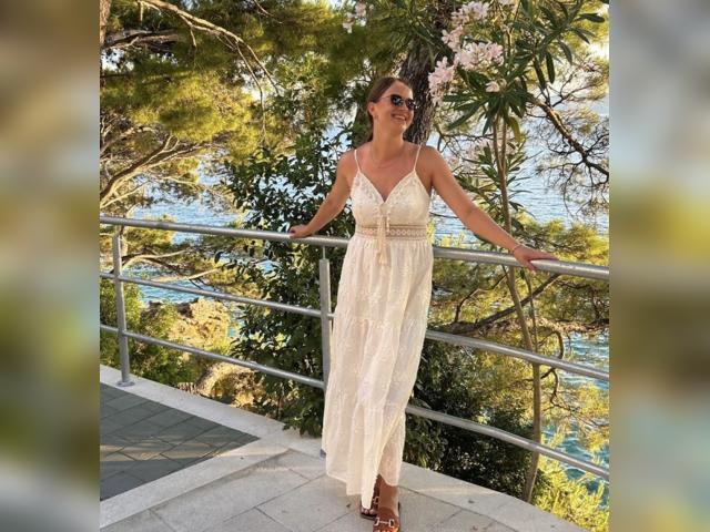 Visit DiamondTease profile