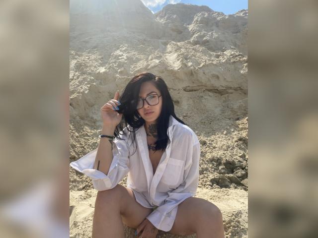 Visit SweetNikaGirl profile