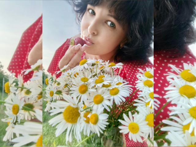 Visit strawberrry profile