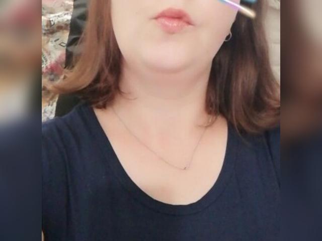 Visit hotcheeks profile