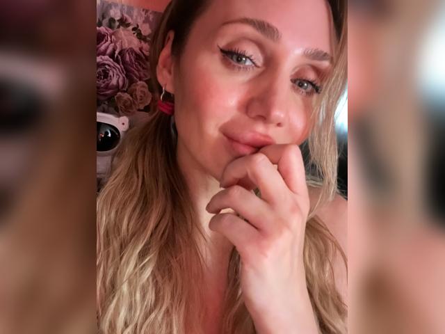 Visit SweeetMary profile
