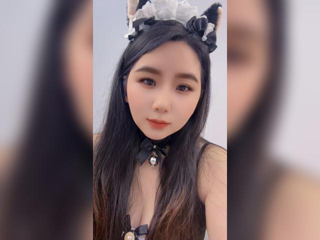 Visit BritneyEva profile