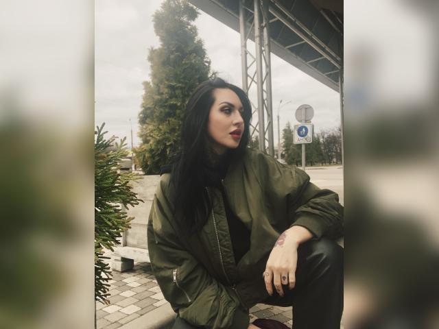 Visit SweetNikaGirl profile