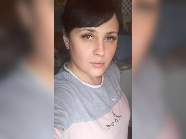 Visit FoxyJade profile
