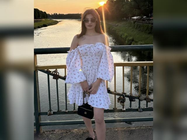 Visit VikiHoney profile