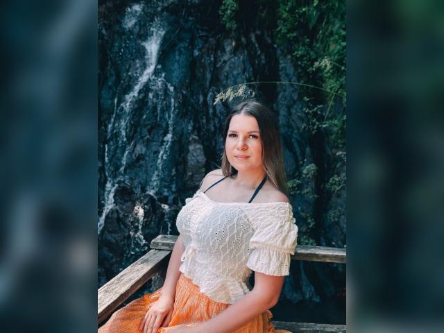 Visit FancyBloom profile