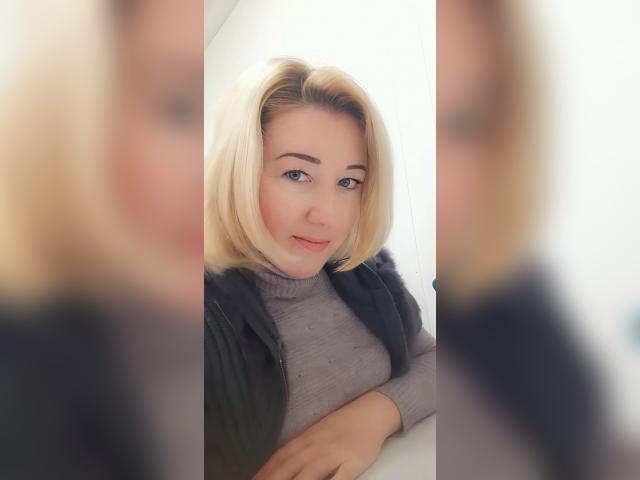 Visit KarolinaInsky profile