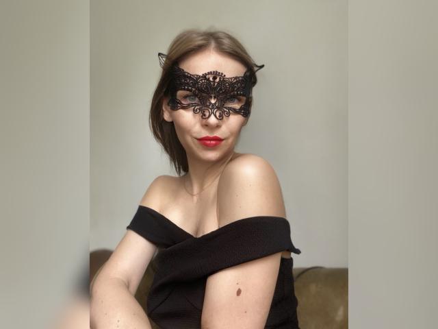 Visit LittleFoxyy profile