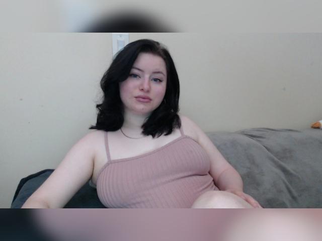 Visit CaramelSelma profile
