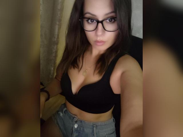 Visit KittyyGirl0 profile