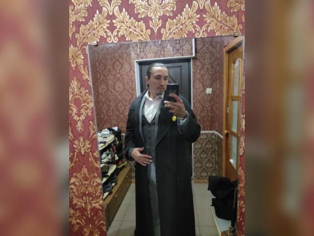 Visit damonshadow profile