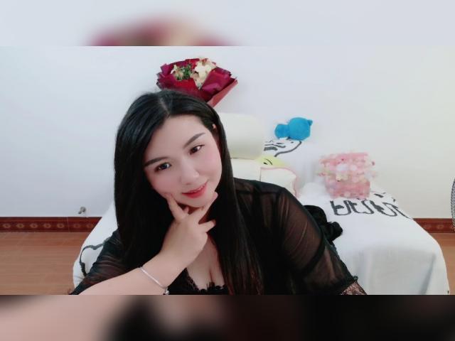 Visit BritneyEva profile