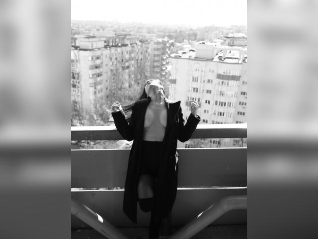 Visit MissJules profile