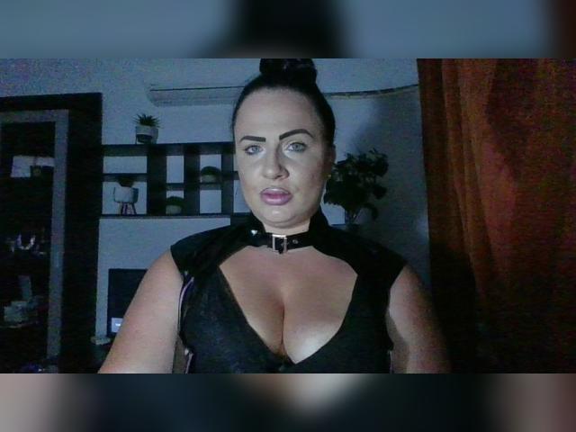 Visit VickyLyx profile