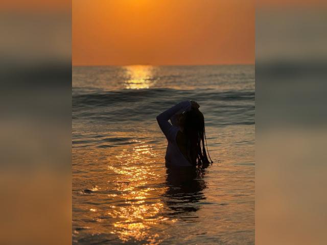 Visit 1MissWorldd profile
