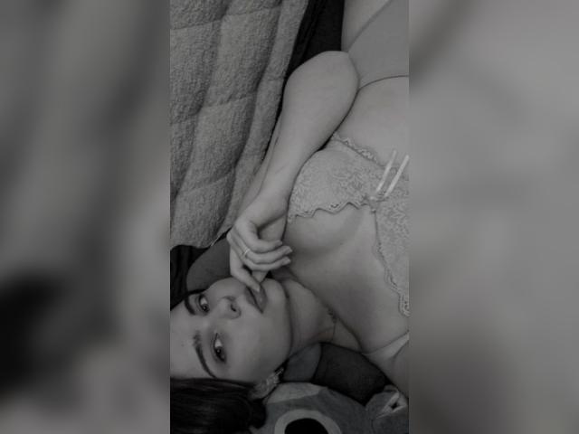 Visit HotQueen profile