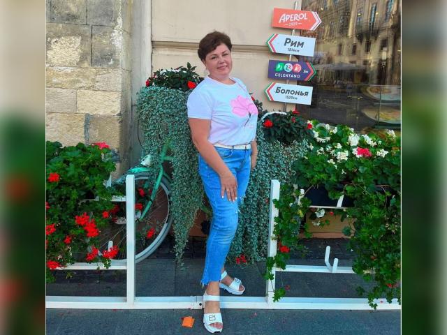 Visit AuroraMay profile