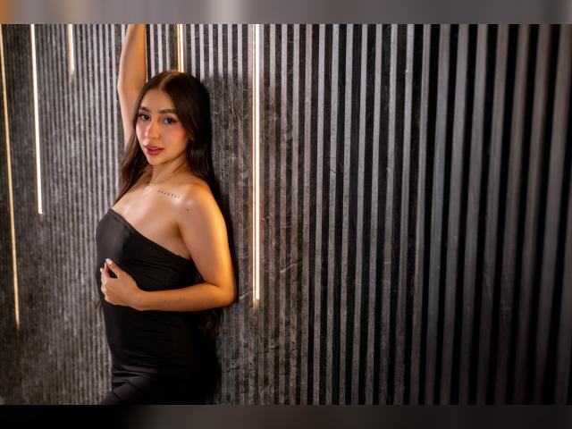 Visit ValeryFox profile