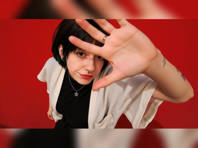 Visit AveryLia profile