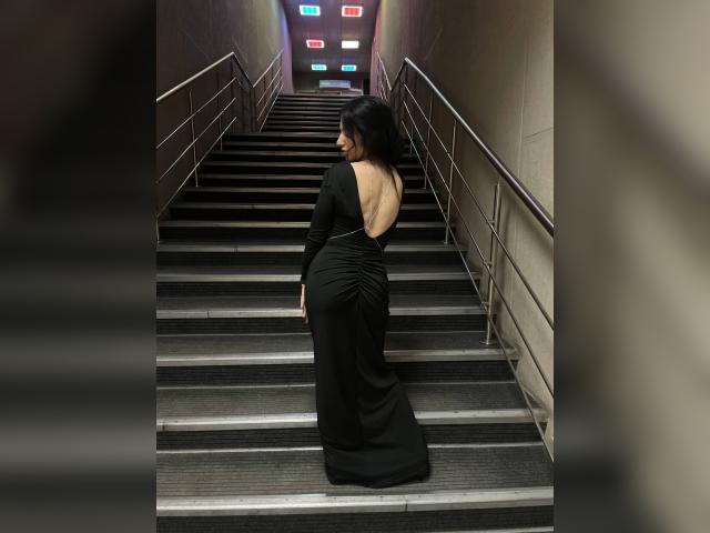 Visit Shakira profile
